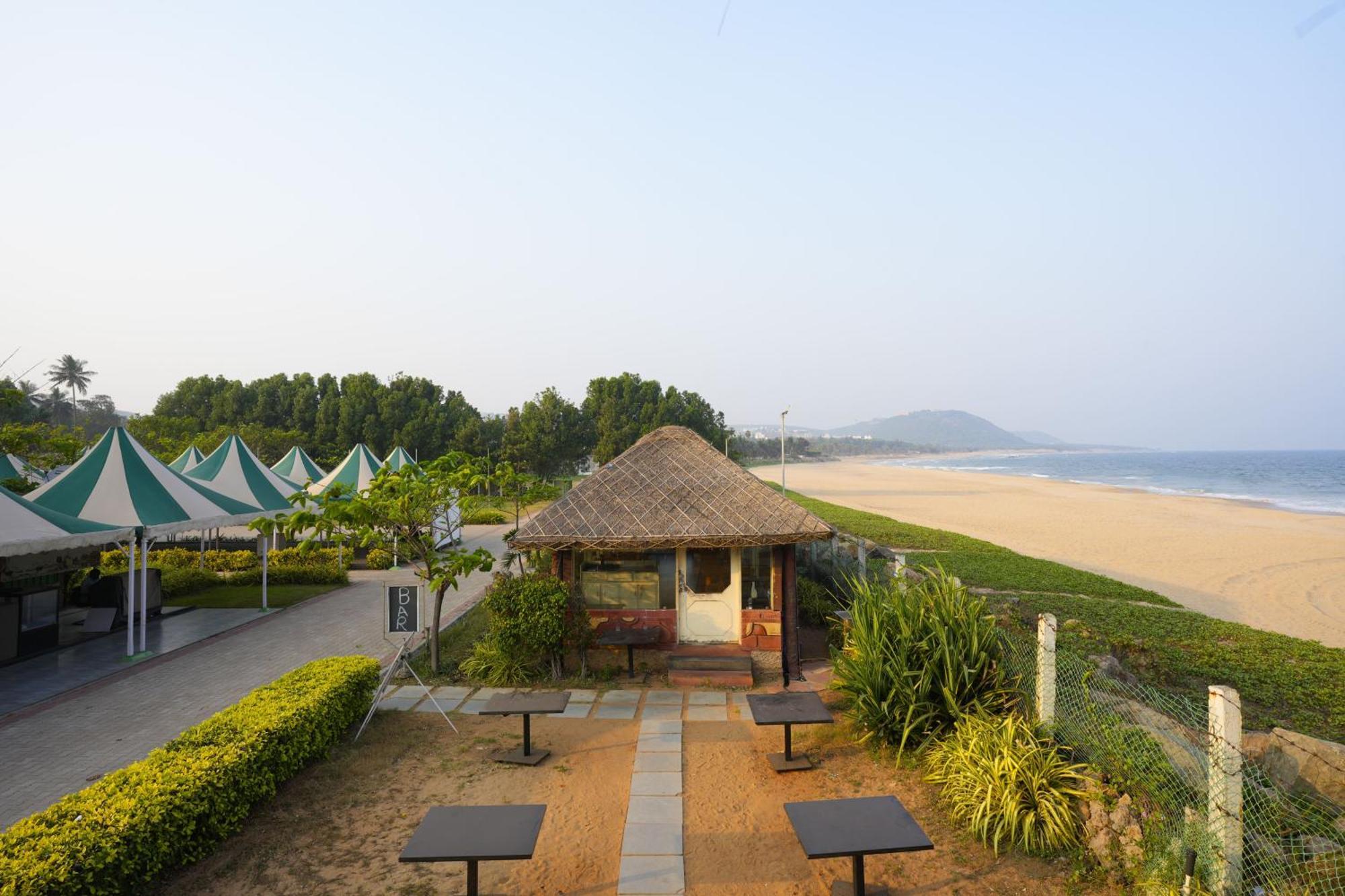 Shore Front Resort Visakhapatnam Exteriör bild